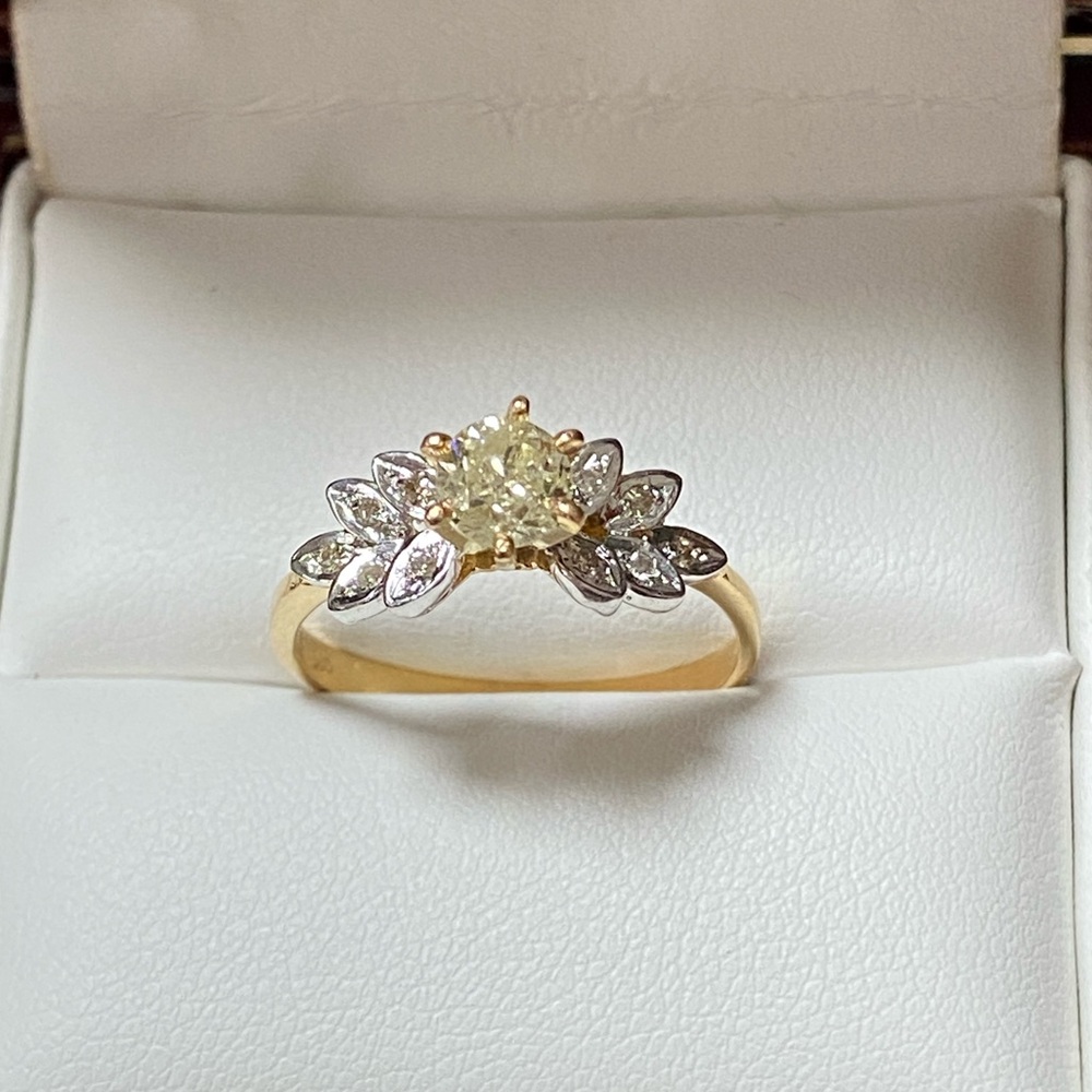 GENUINE NATURAL DIAMOND Engagement Ring Solid 14KT GOLD - Picture 6 of 17